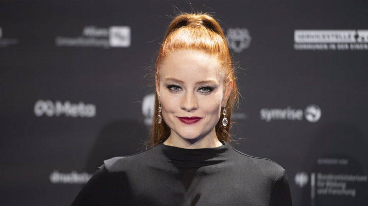 Barbara Meier stichelt gegen GNTM: „Hätte mir sicher ein paar schwierige Zeiten erspart“