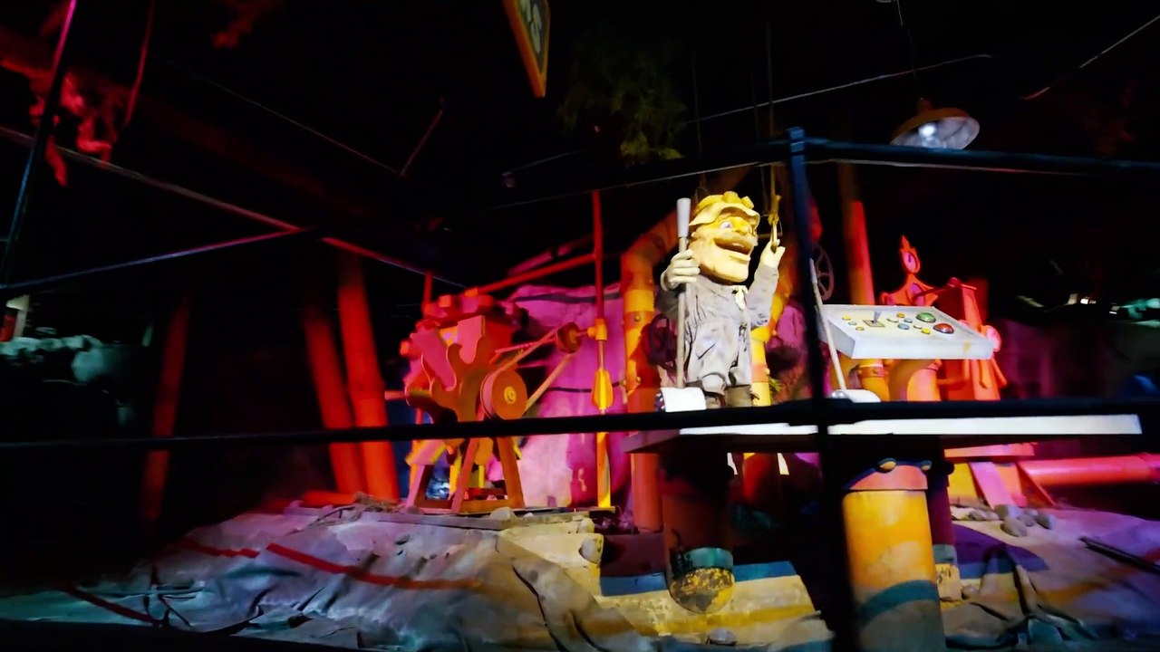 Ye Old Mill Boat Ride (Kennywood Amusement Park - West Mifflin, PA) - Dark Ride POV Experience - Classic Dark Ride