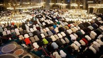 Binlerce kişi Kurban Bayramı namazı için Ayasofya'yı Kebir Camii'ne akın etti
