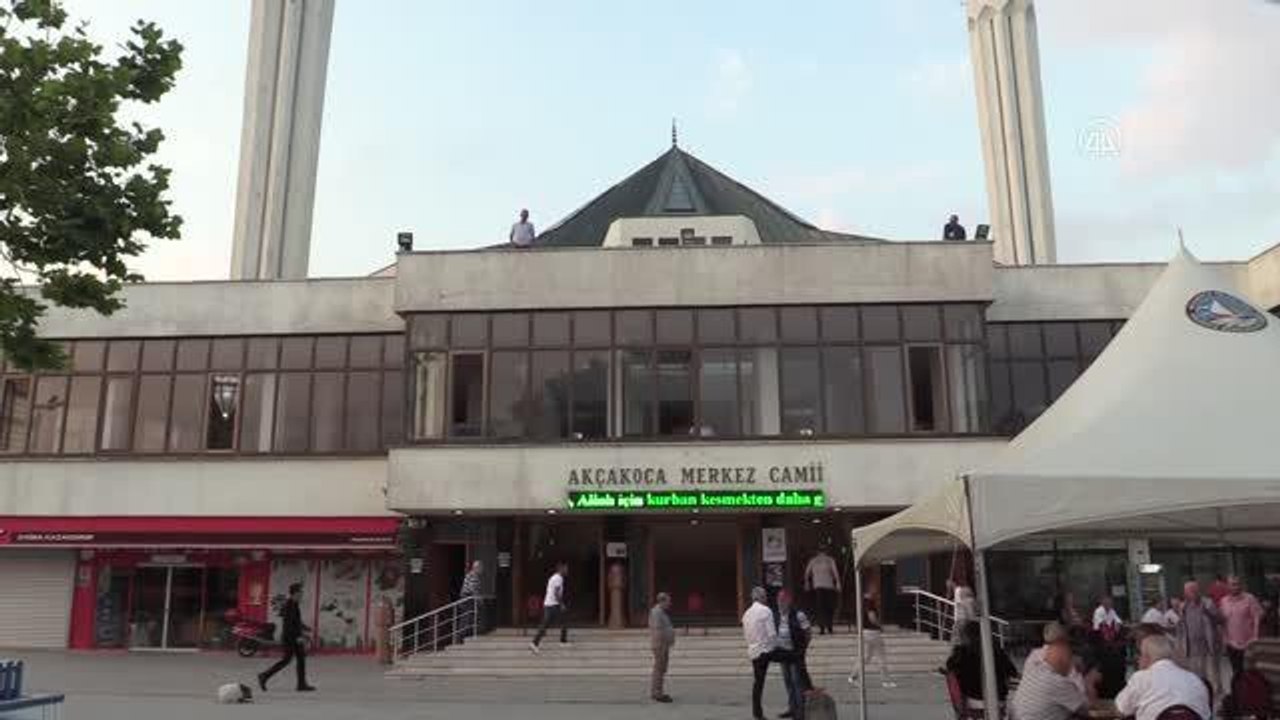 Kurban Bayramı namazı kılındı