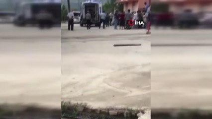 Son dakika haberi! Annesiyle tartışan babasını öldürdü, komşunu yaraladı