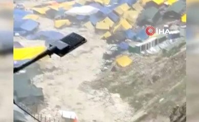 Hindistan'ı sel vurdu: 15 ölü, 50 kayıp