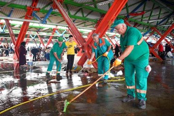 Osmangazi'de vatandaşlar hijyenik ortamda kurbanlarını kesti