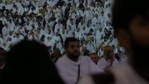 Un millón de peregrinos llegan a la ciudad saudita de Mina a celebrar el 'Jamarat' o ritual de la lapidación del diablo