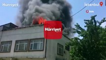 Bağcılar’da medikal ürün satan bir iş merkezinde yangın çıktı