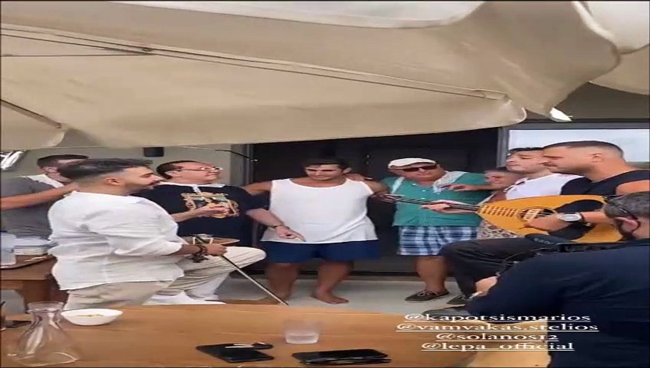 Καπότσης: Με μαντινάδες πέρασε τις τελευταίες του στιγμές ως... εργένης λίγες ώρες πριν τον γάμο