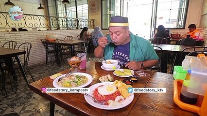 Nyuknyang Bakso Khas Makassar, Mirip Bakso Malang!
