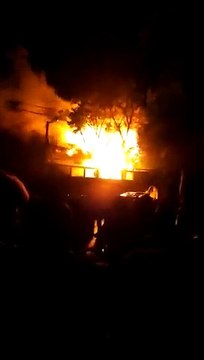 Manifestantes en Sri Lanka quemaron la residencia privada del primer ministro