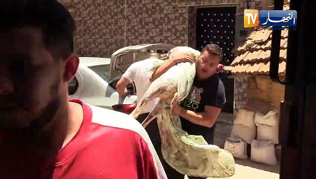 خوفا من تلفها.. مواطنون يتوجهون إلى الجزارين لتقطيع اضحية العيد