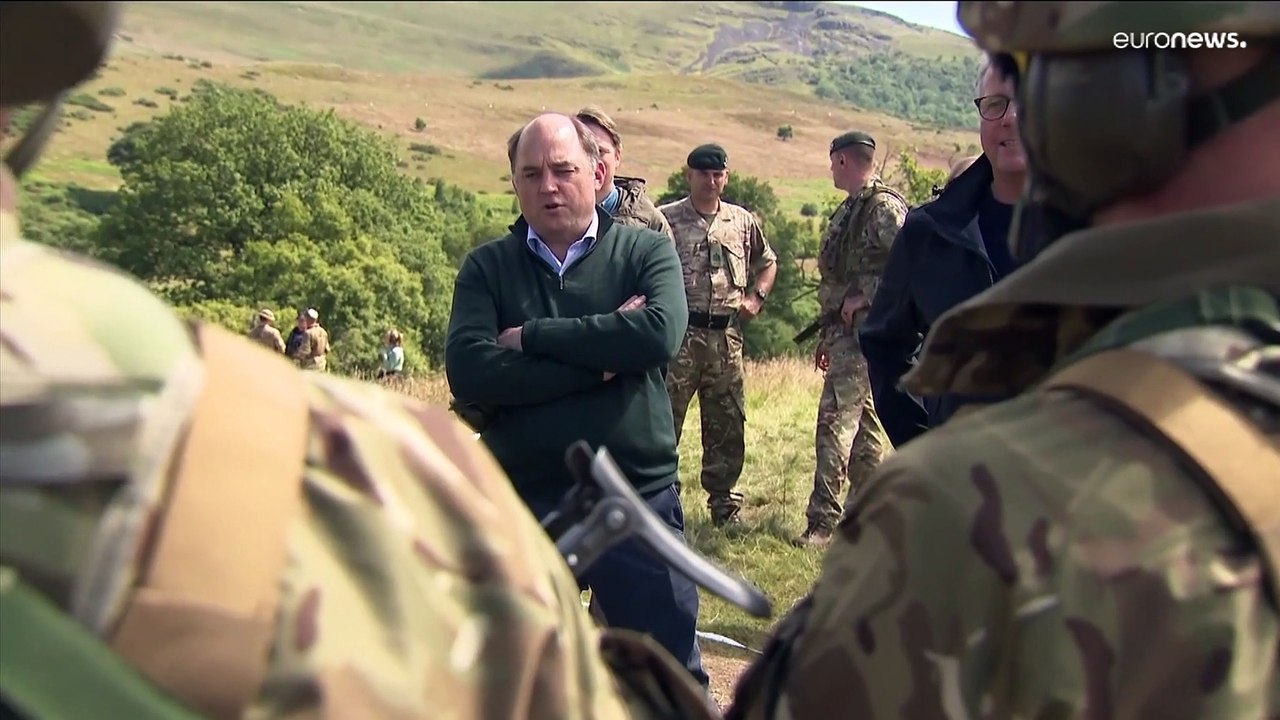 136 Kriegstag: Ukrainer werden in Großbritannien militärisch ausgebildet