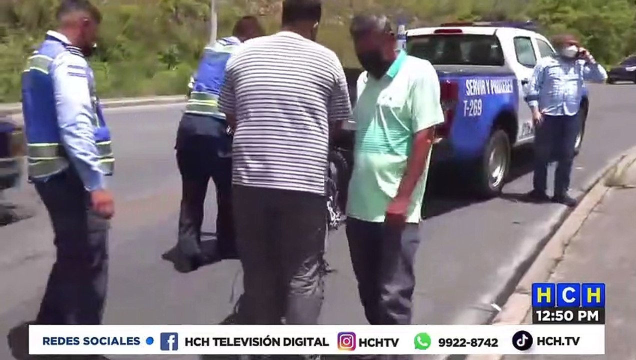 Motociclista herido tras embestida de vehículo...
