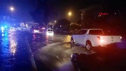 BALIKESİR-SUYLA DOLAN CADDEDE SIRTINA ALDIĞI YAŞLI KADINI YOLUN KARŞISINA GEÇİRDİ