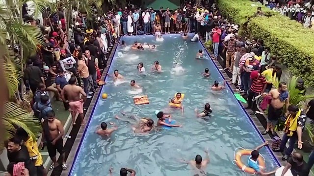 Протесты в Шри-Ланке: президент уходит в отставку