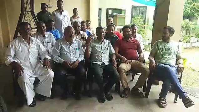 पचास हजार की आबादी, चुनाव के समय वादे खूब, जीतकर देखते ही नहीं पुर की तरफ