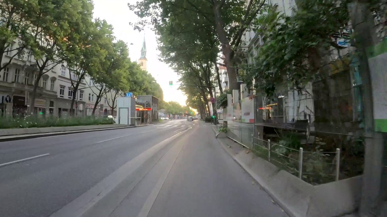 Wien am Rad: Praterstraße frühmorgens