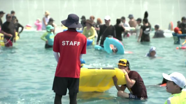 [날씨] 올해 최고 더위 서울 35℃...밤부터 80mm 이상 장맛비 / YTN