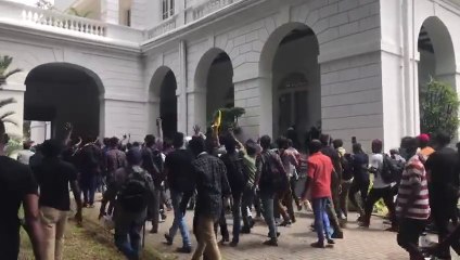 Sri Lanka Crisis: कल हुए प्रदर्शन में 103 लोग घायल, 55 लोग अस्पताल में भर्ती