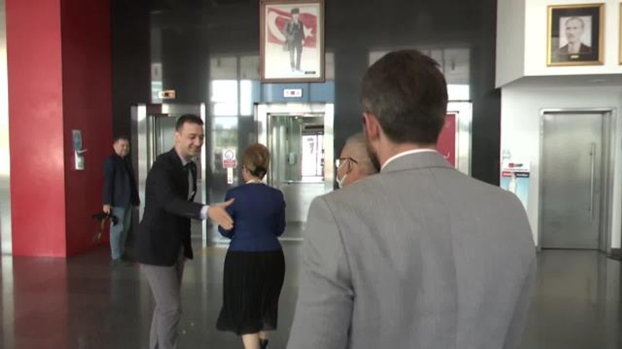 Siyasi Partiler Arasında Bayramlaşma… CHP ve İy...