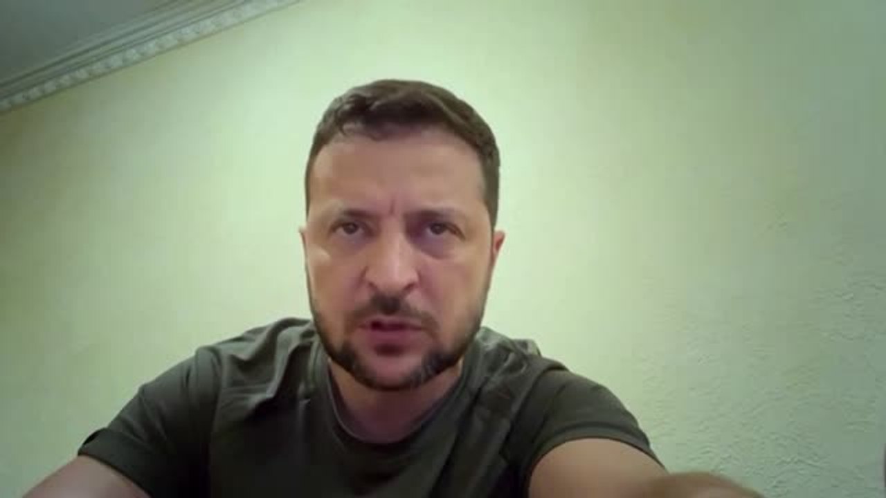 Zelenski vuelve a pedir más armas para frenar la ofensiva rusa en el Donbás