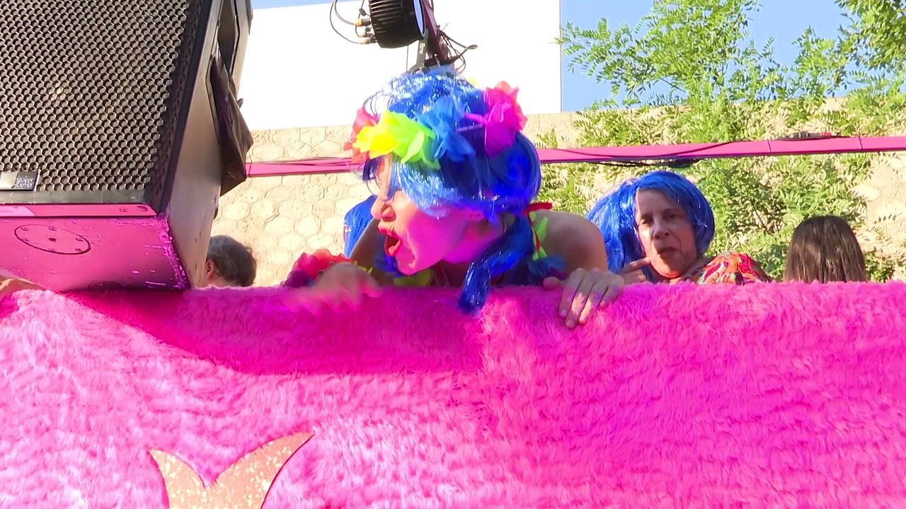 Numerosos rostros conocidos reivindican y celebran el Orgullo en Madrid