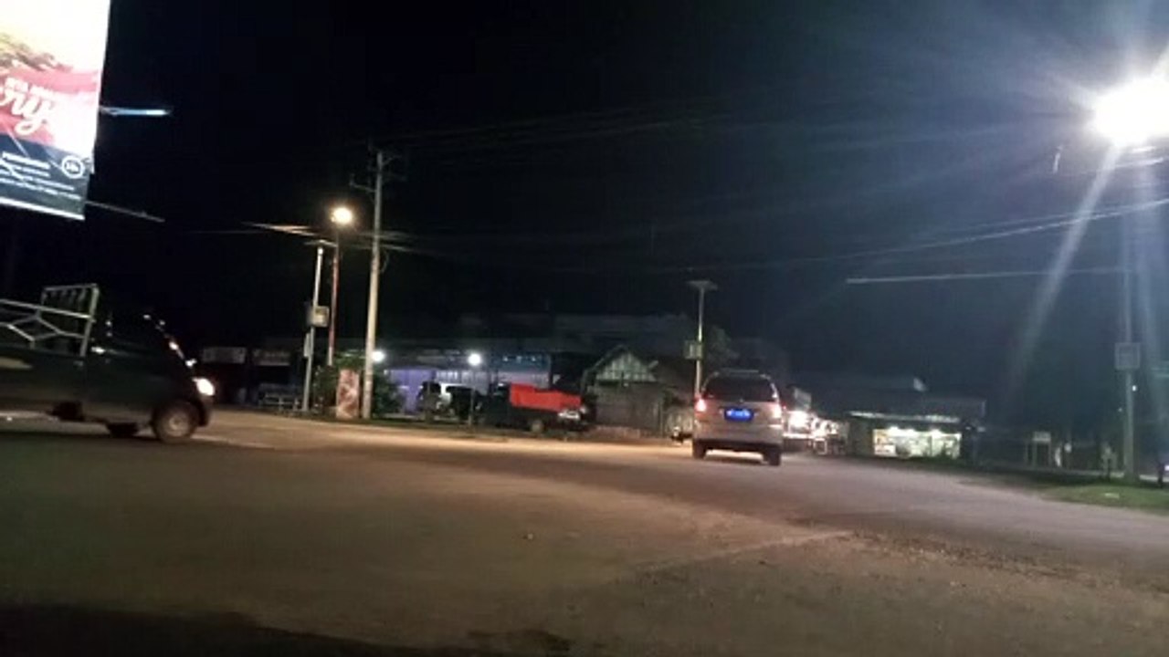 Truk lintas perdana