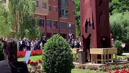 Abucheos a Sánchez en su ofrenda a Miguel Ángel Blanco