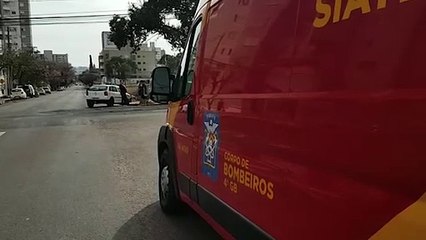 Sandero e Gol se envolvem em forte batida no Centro
