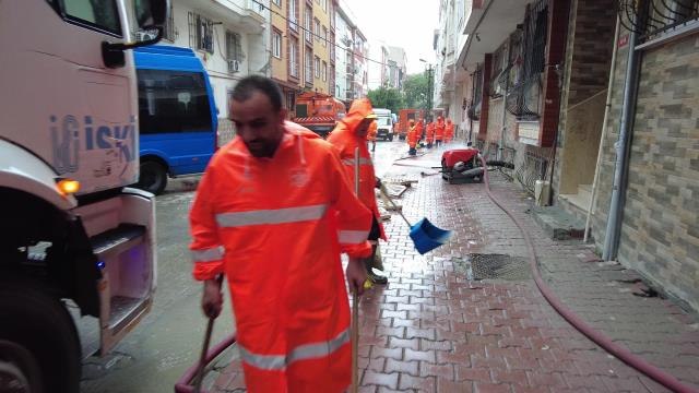 İstanbul Valisi Yerlikaya'dan Yağış Uyarısı: Saat 22.00'ye Kadar Risk Sürüyor