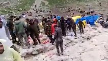 Sriganganagar अमरना​थ गुफा: मलबे हटाने के लिए सेना के जवानों ने झोंकी ताकत