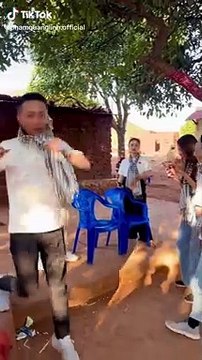 Quang Linh Vlog rủ Thùy Tiên quay chiếc clip đầu tiên up lên TikTok