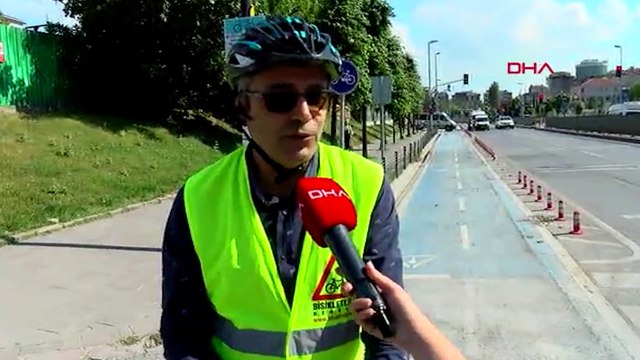 Taksim’de valiz hırsızına meydan dayağı kamerada