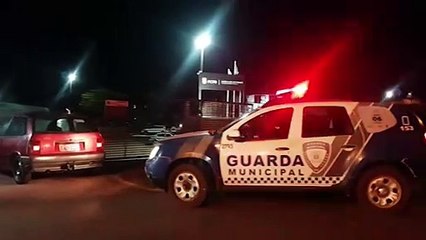 Скачать видео: Guarda Municipal recupera veículo com registro de furto após tentar fuga de bloqueio de trânsito