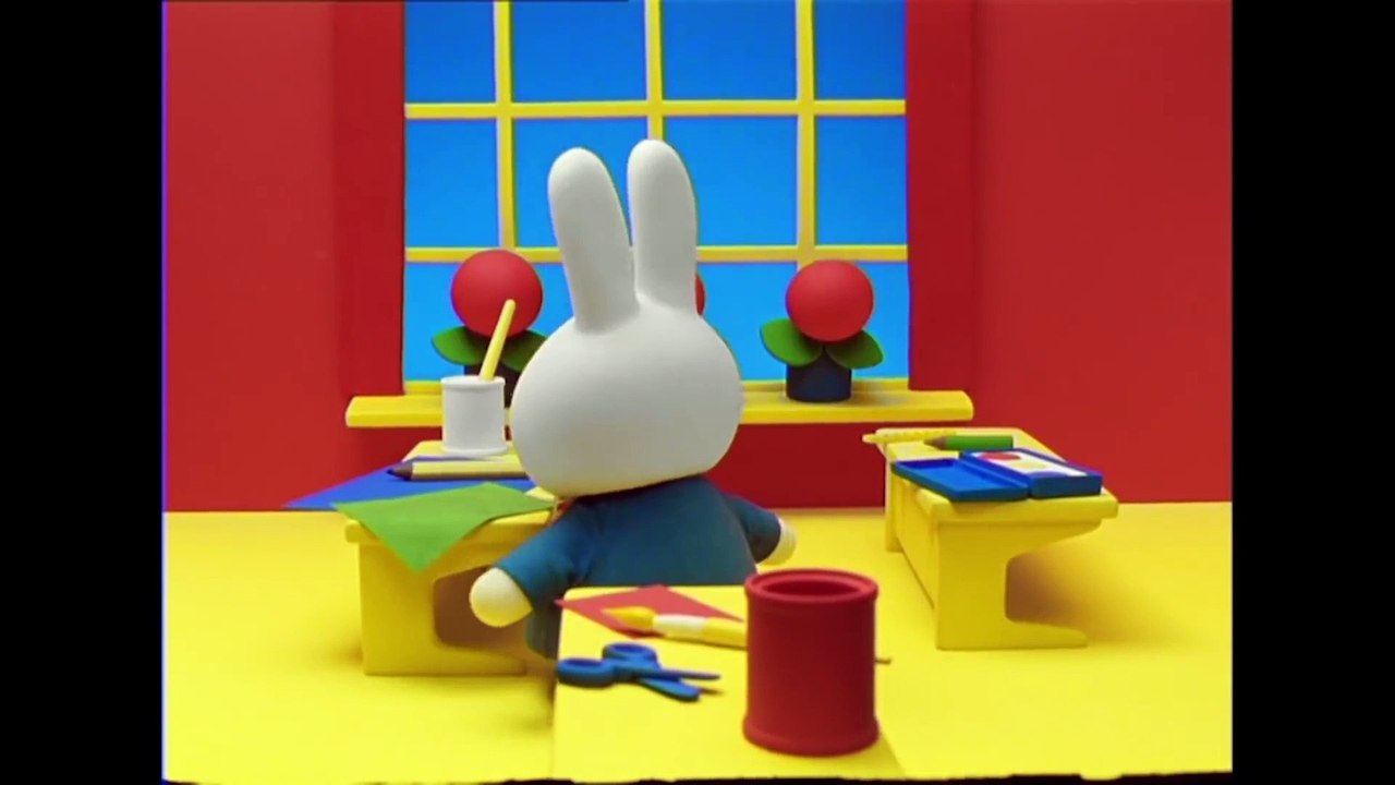 Nijntje - Nijntje en snuffie horen gekke geluiden