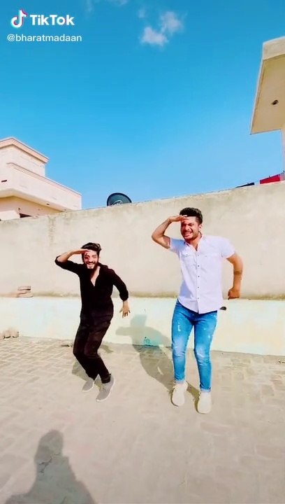 Dancing video ! Short dancing video