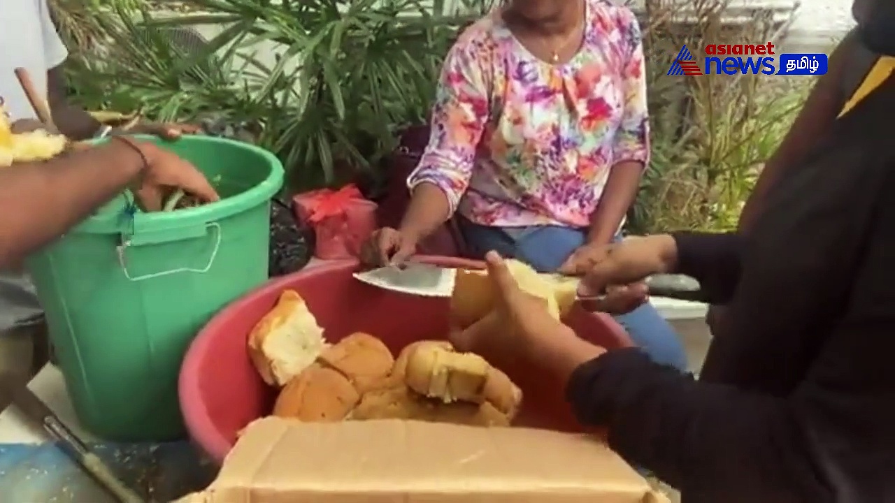 Watch : இலங்கை அதிபர் வீட்டு வளாகத்தில் அண்டா அடுப்பை பற்றவைத்த போராட்டக்காரர்கள்! சோறு முக்கியம்!!