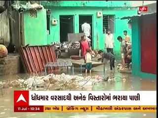 ‘બીજા માળ સુધી ભરાયા હતા પાણી.. કોઈએ કીધું નહીં..ઉપરથી રેલિંગ તોડીને બહાર નીકળ્યા ’, સ્થાનિકોની વેદના