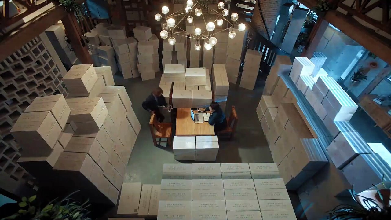 Le drame causé par les crêpes, la carrière du secrétaire était en crise, et le village a même tenu une réunion secrète pour révoquer le secrétaire