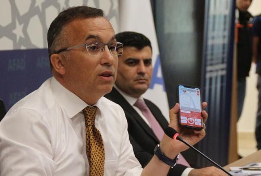 Son dakika haberleri: SEL VE HEYELAN KENTİ RİZE'DE 'AFAD ACİL MOBİL'İ SADECE 900 KİŞİ İNDİRMİŞ