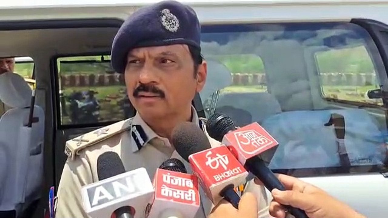 CRPF constable shoot himself : 17 घंटे की समझाइश नाकाम, सीआरपीएफ जवान ने खुद को गोली मारी