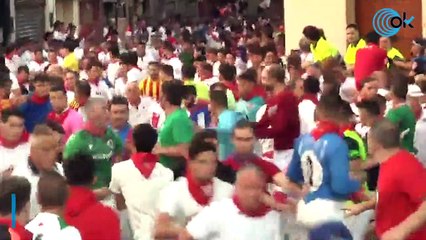Al menos siete heridos, tres por asta de toro, en el quinto encierro de San Fermín
