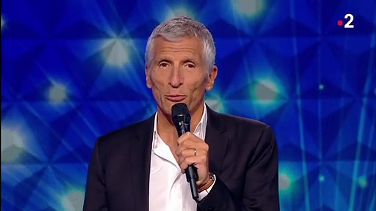 Nagui rend hommage à Antoine Lenoir, candidat de "N'oubliez pas les paroles", décédé