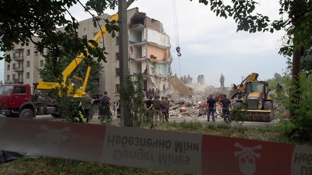 Ракетный удар по городу Часов Яр: идут поиски выживших