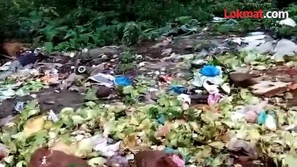 पर्यटनस्थळी जाणारा मार्ग मोकळा श्वास कधी घेणार