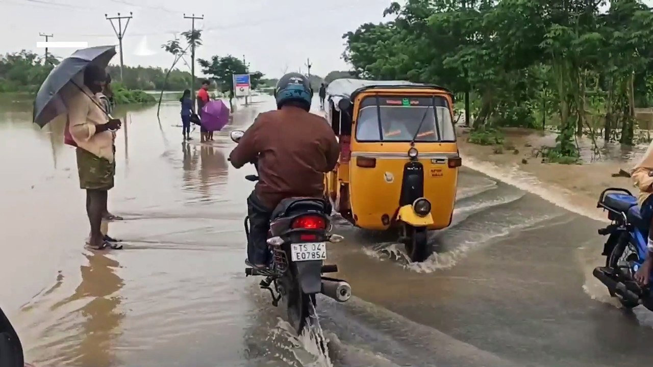 Bhadrachalam Tahasildar Interview: లోతట్టు ప్రాంతాల వారిని పునరావాస కేంద్రాలకు తరలింపు| ABP Desam