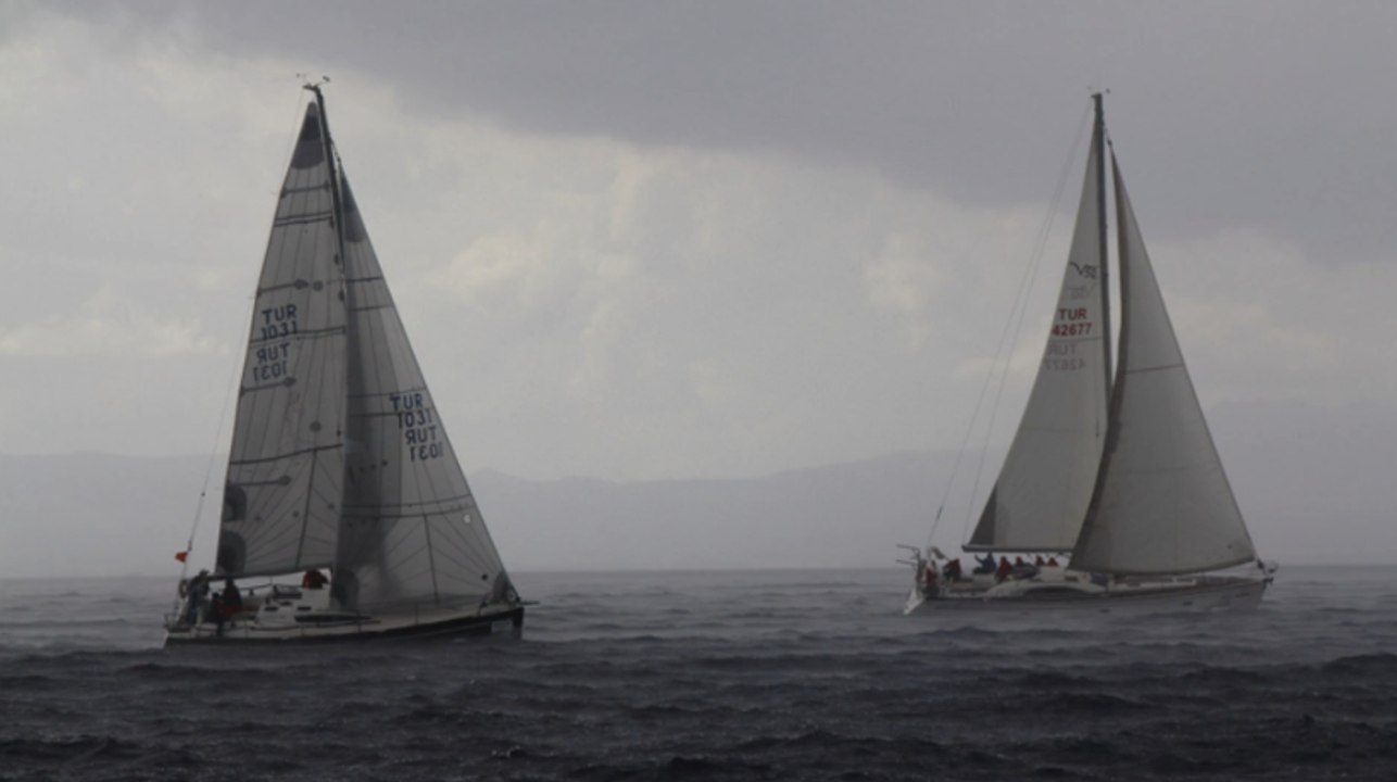 Tödlicher urlaubsspaß in bodrum: boot samt familie rammt felsen