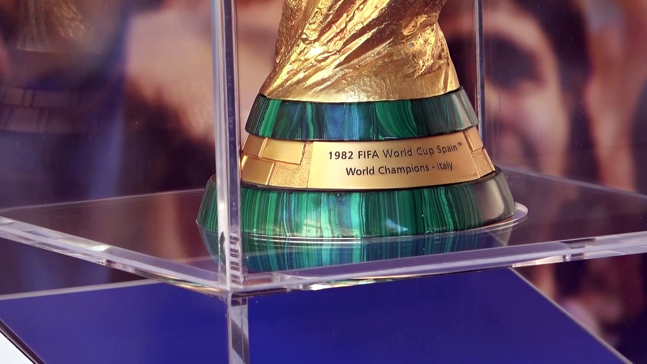 Mondiali 1982, l'omaggio dei tifosi alla Coppa esposta in FIGC: "Cabrini..Tardelli, che emozioni..."