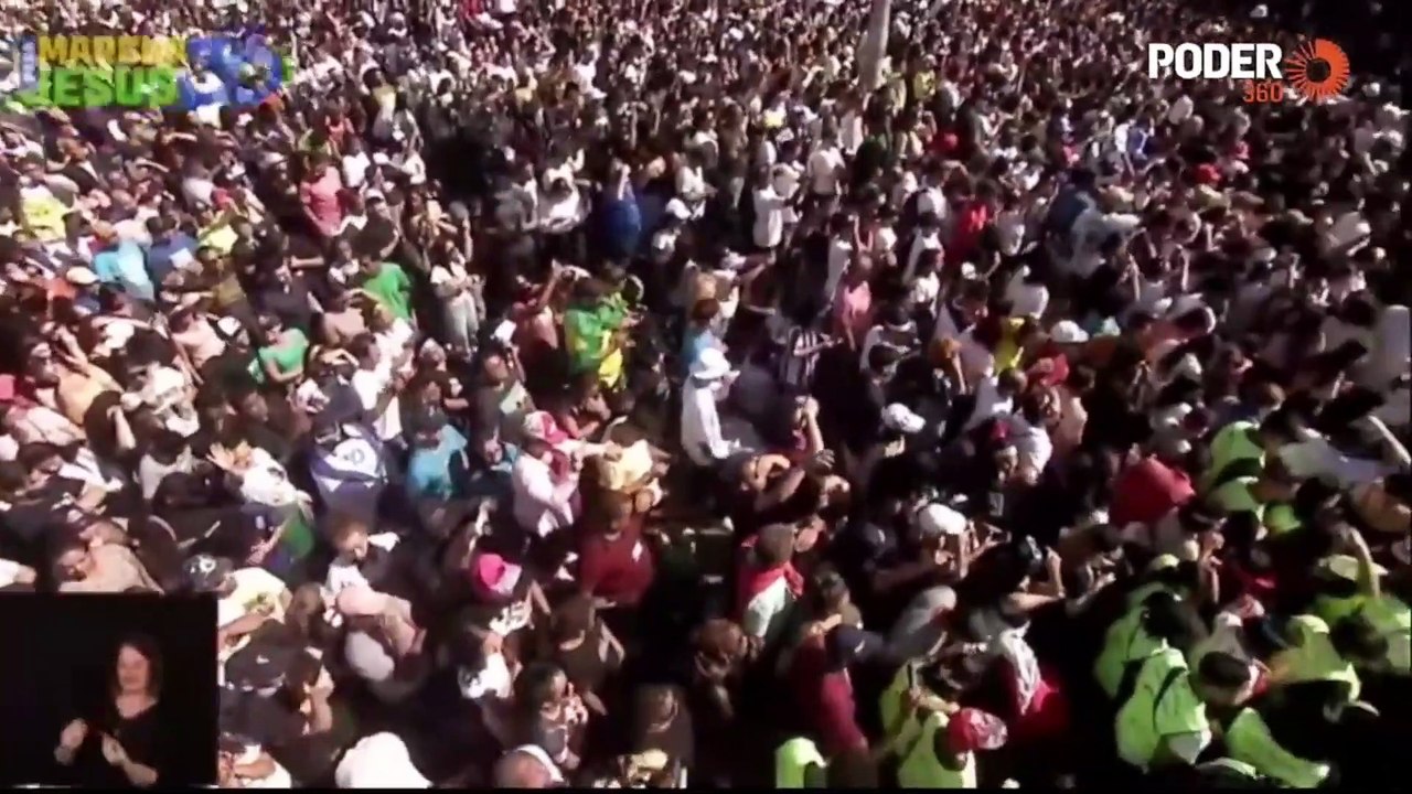 Bolsonaro discursa em Marcha para Jesus em São...