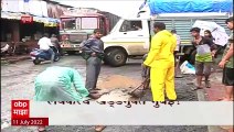 Mumbai Police Repair Roads Special Report : खड्डे बुजवण्यासाठी वाहतूक पोलिसांचा पुढाकार ABP Majha