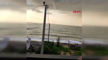 AKÇAKOCA'DA DENİZDE HORTUM OLUŞTU