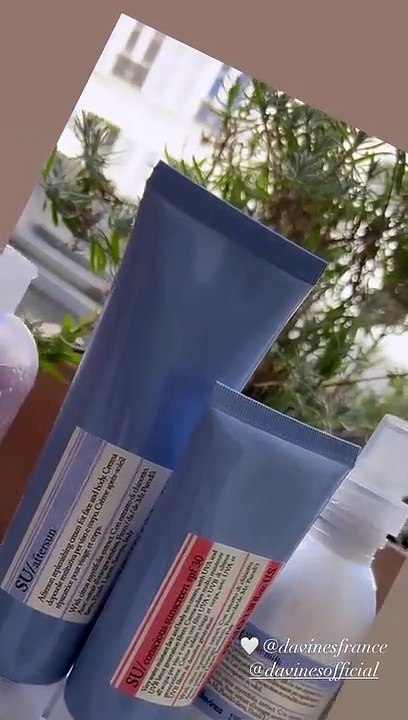 Gaëlle Pietri a filmé les mains de son fils Orso. @ Instagram / Gaëlle Pietri